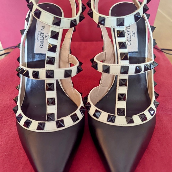 💯 AUTHENTIC VALENTINO HEELS. SIZE 35.5 - Picture 3 of 6